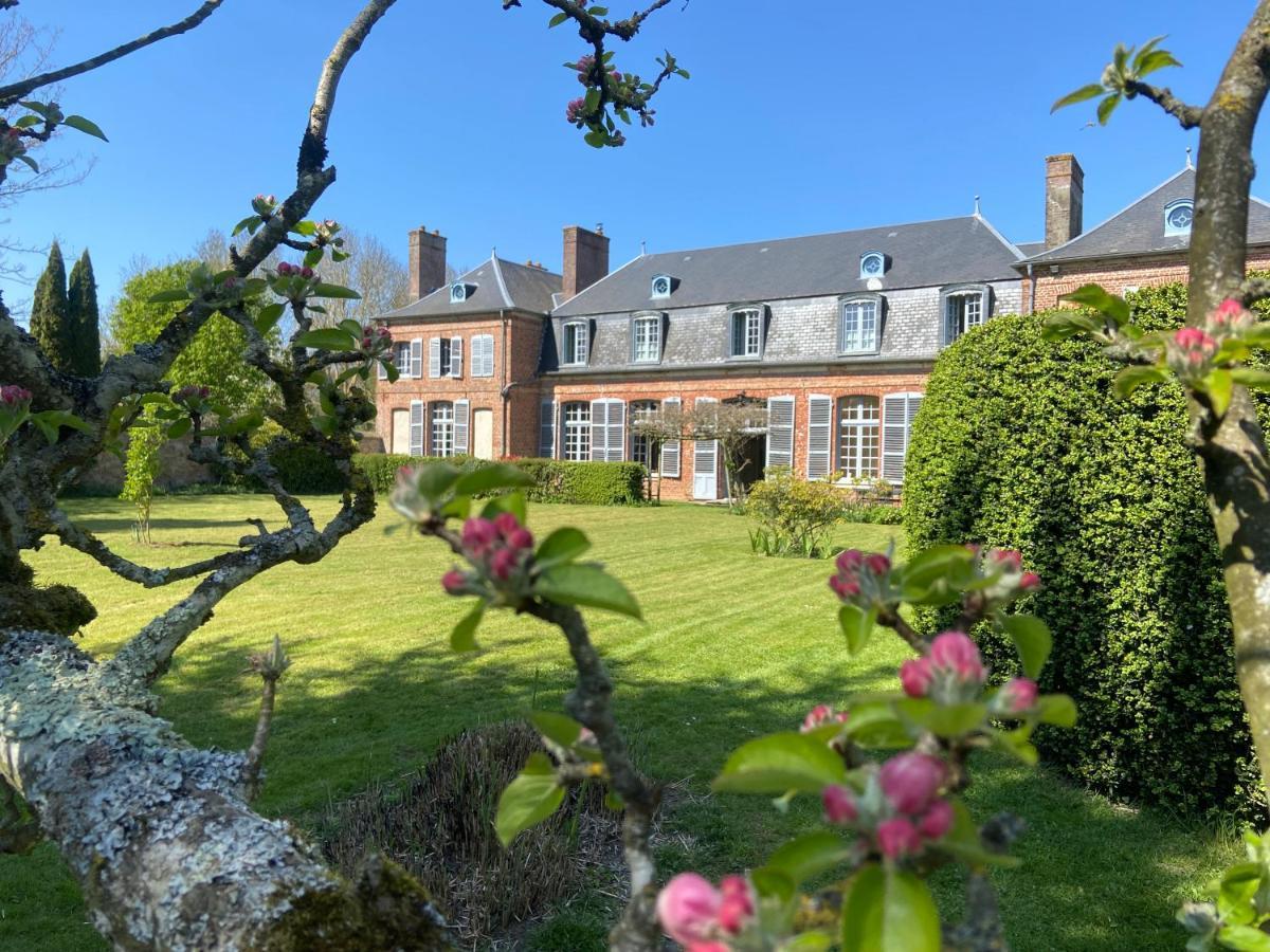 Chateau D'Aigneville Exterior photo
